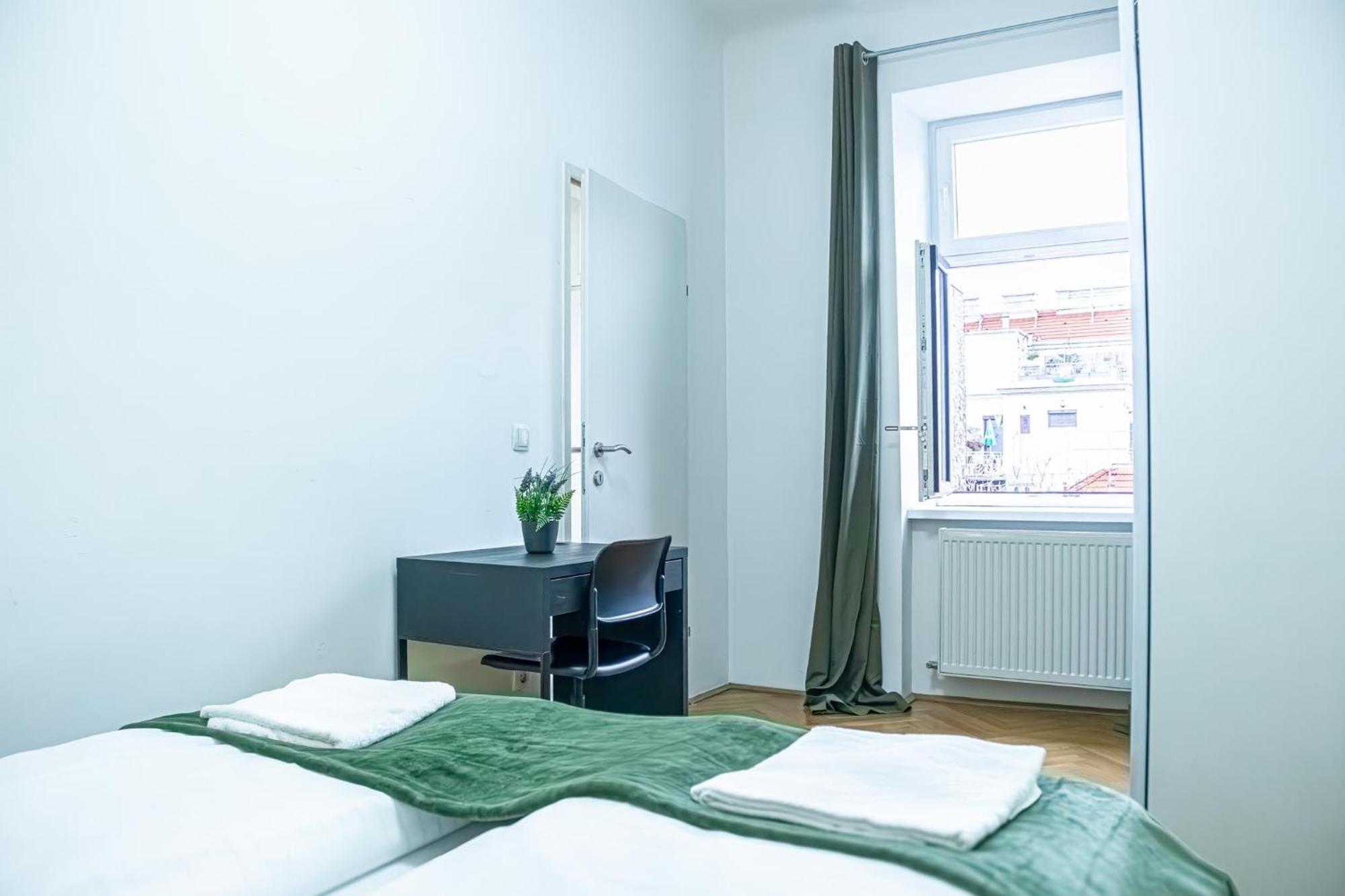 Comfortable 2Br Apt.-Near Wiener Stadthalle Exterior photo