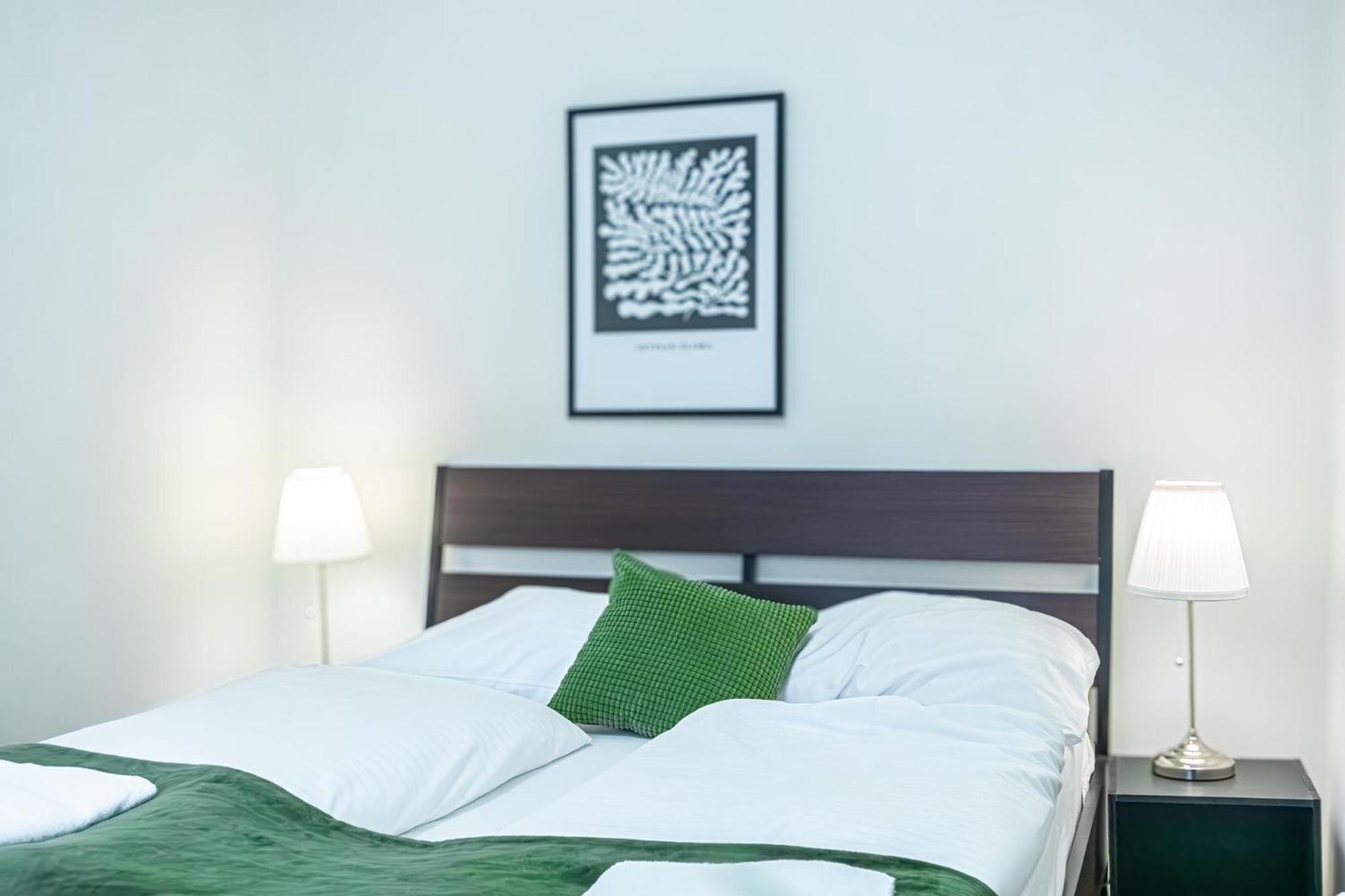 Comfortable 2Br Apt.-Near Wiener Stadthalle Exterior photo